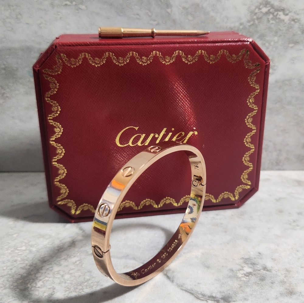 Classic Rose Gold Love Bracelet Size 17 ✨️❤️